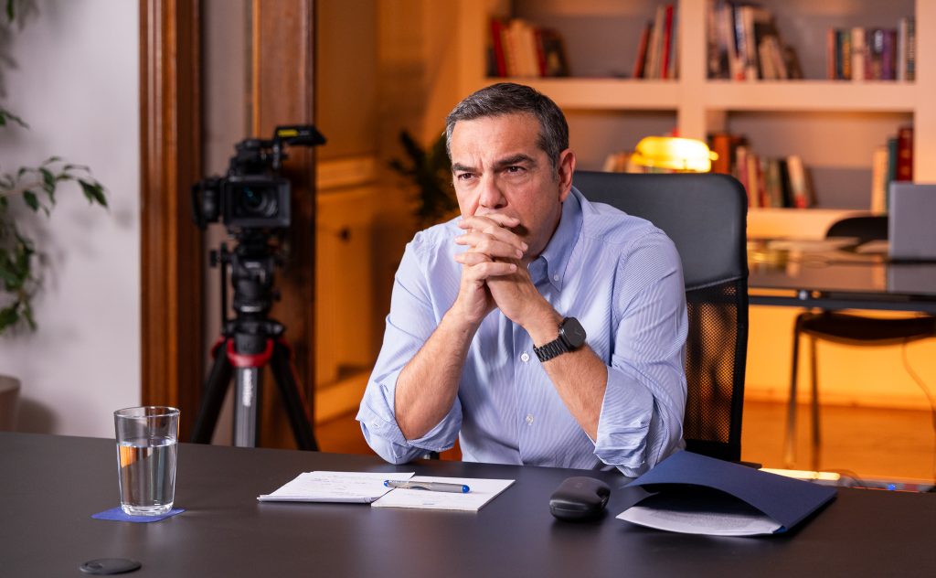 #AskTsipras: Η πολιτική δεν μπορεί να είναι η συμμετοχή μας σε μια εκλογική διαδικασία κάθε τέσσερα χρόνια που έχουμε εκλογές